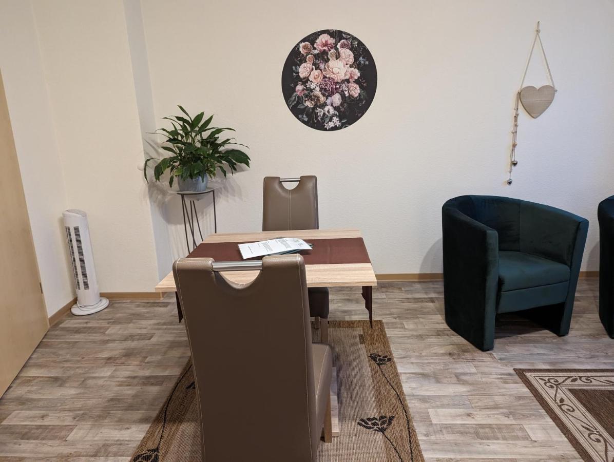 דירות האטינגן Restaurant Zur Blume מראה חיצוני תמונה